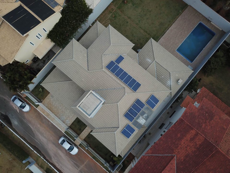 paineis-solares-residenciais-em-DF-vista-modulo-energia